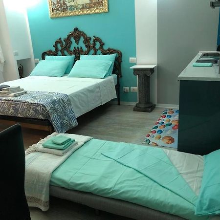 ℒovely & ℰlegant Studio Next To Duomo/Missori Milan Bagian luar foto