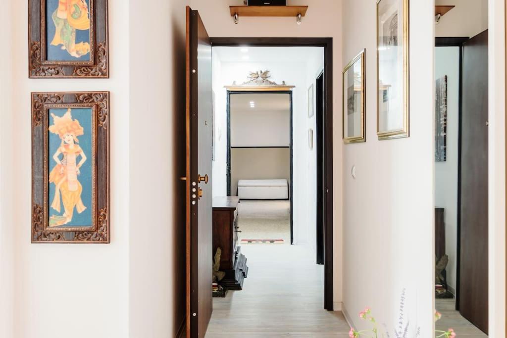 ℒovely & ℰlegant Studio Next To Duomo/Missori Milan Bagian luar foto