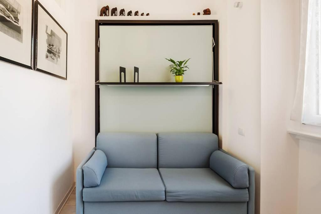 ℒovely & ℰlegant Studio Next To Duomo/Missori Milan Bagian luar foto