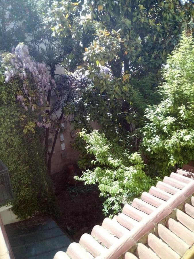 ℒovely & ℰlegant Studio Next To Duomo/Missori Milan Bagian luar foto