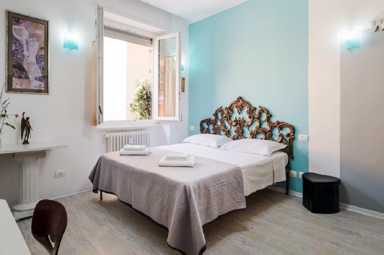 ℒovely & ℰlegant Studio Next To Duomo/Missori Milan Bagian luar foto