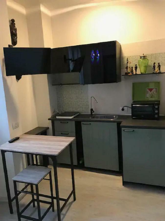ℒovely & ℰlegant Studio Next To Duomo/Missori Milan Bagian luar foto