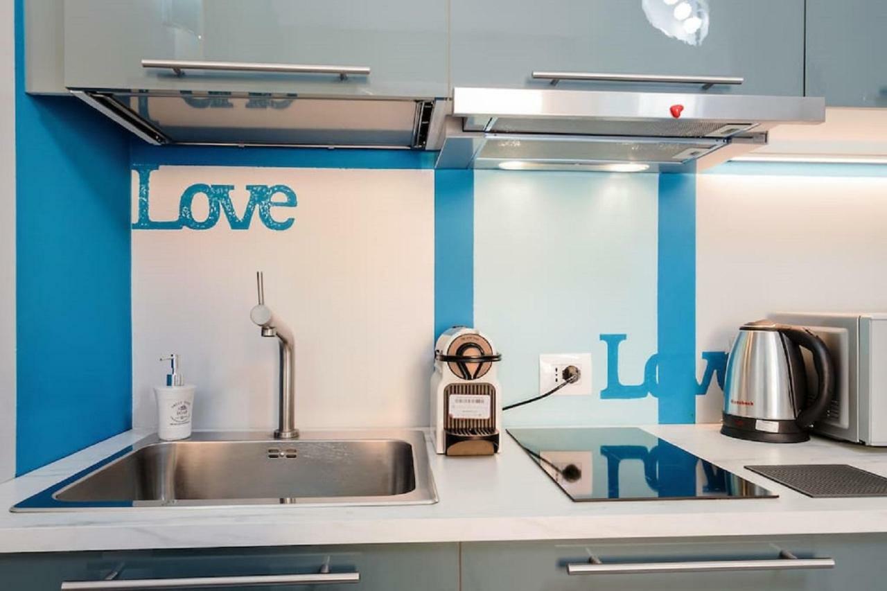 ℒovely & ℰlegant Studio Next To Duomo/Missori Milan Bagian luar foto